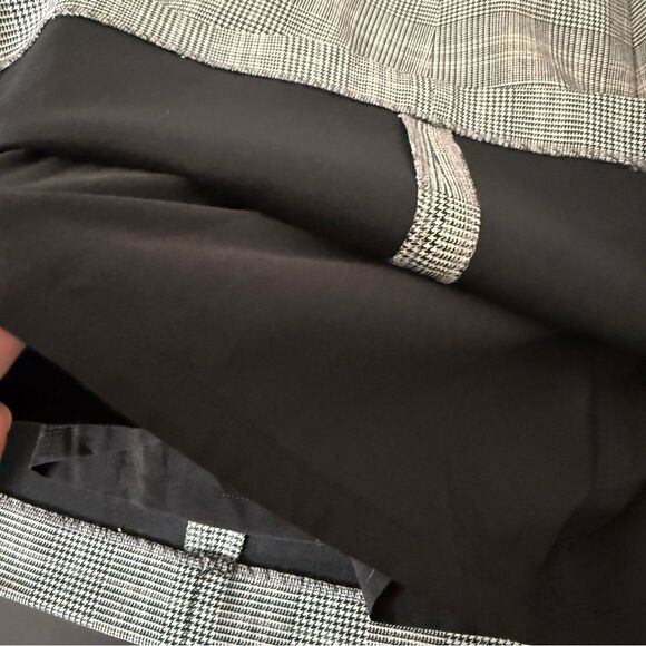 Babaton Plaid Hopper Skirt (Aritzia) - Picture 5 of 10